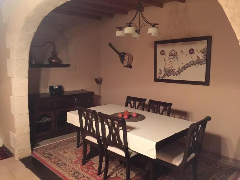 The Knight And The Pomegranate - Luxury Medieval Villa Rhodes City Exterior photo