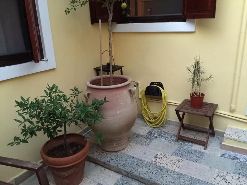 The Knight And The Pomegranate - Luxury Medieval Villa Rhodes City Exterior photo